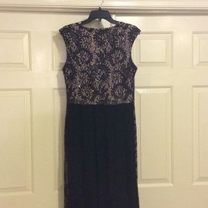 Beautiful black gown with sequins & lace, sz 10